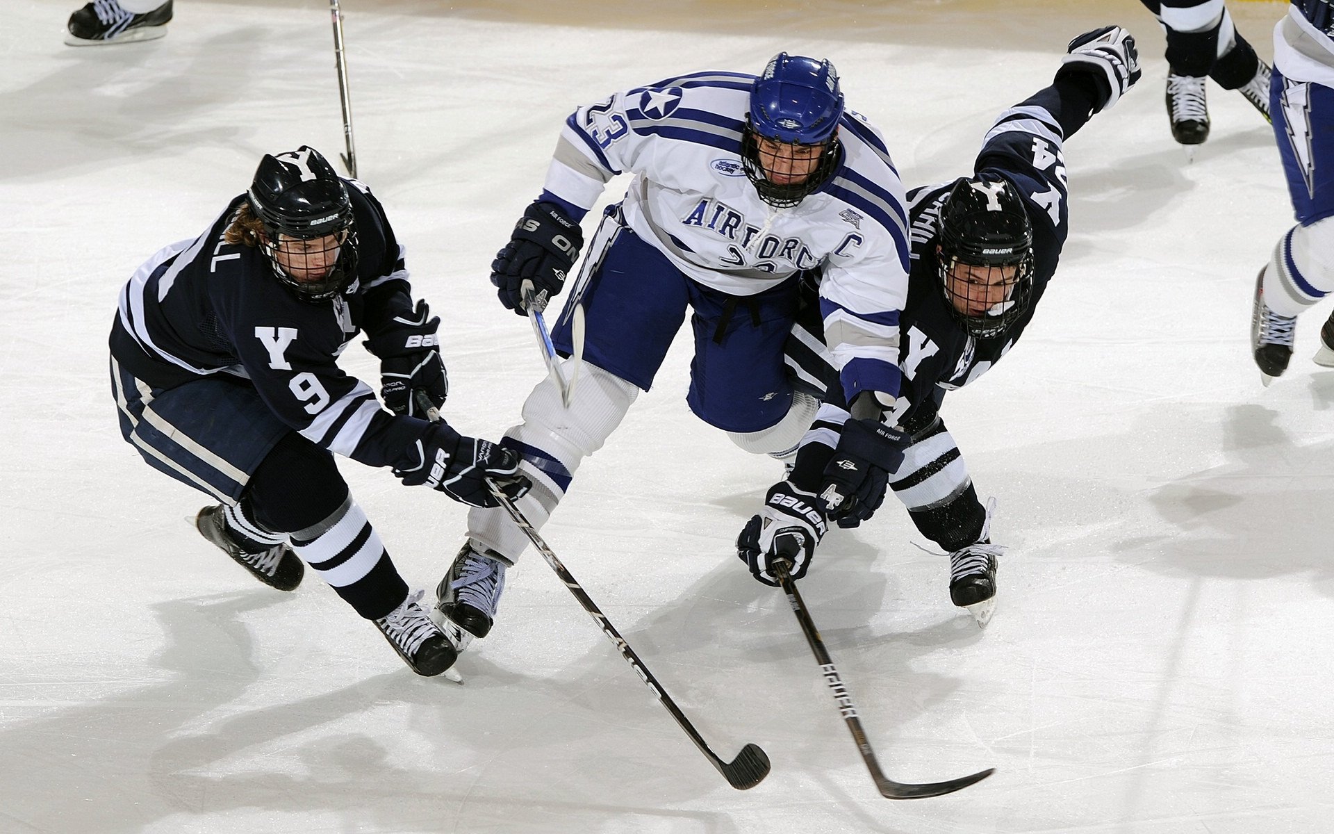 乔治·巴尔:冷静的思维和精准的球场判断,使他在关键时刻扭转局势