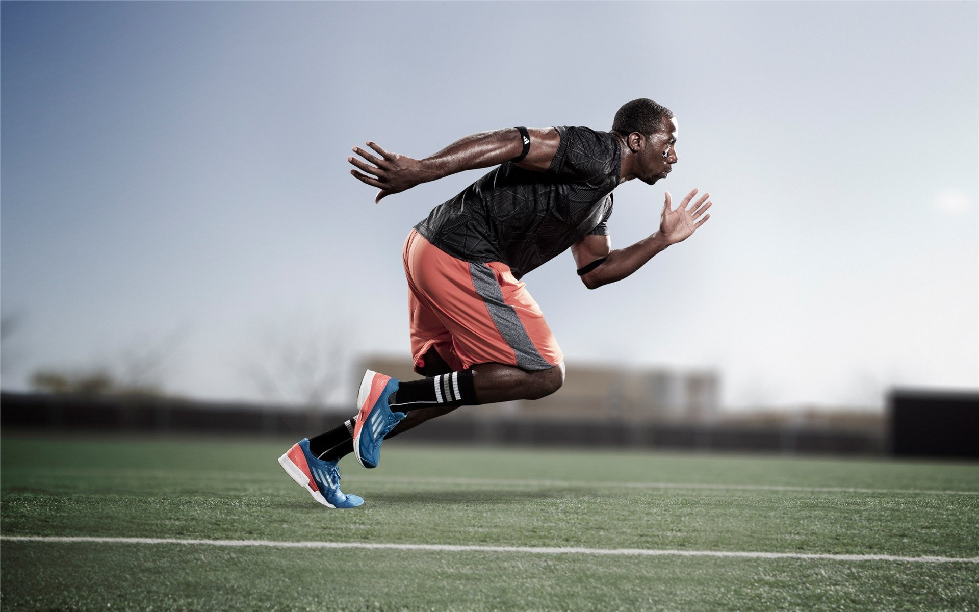 德甲“火力全开”：多特蒙德鬼魅反击依旧震撼